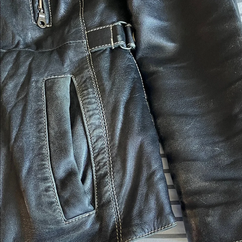 S-M.  Black Genuine Leather Women’s  Jacket - Picture 5 of 13